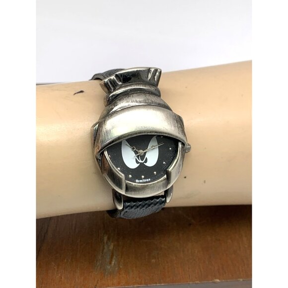 Armitron Women's Watch Marvin The Martian Vintage Quartz Leather Strap 30mm - Picture 10 of 13